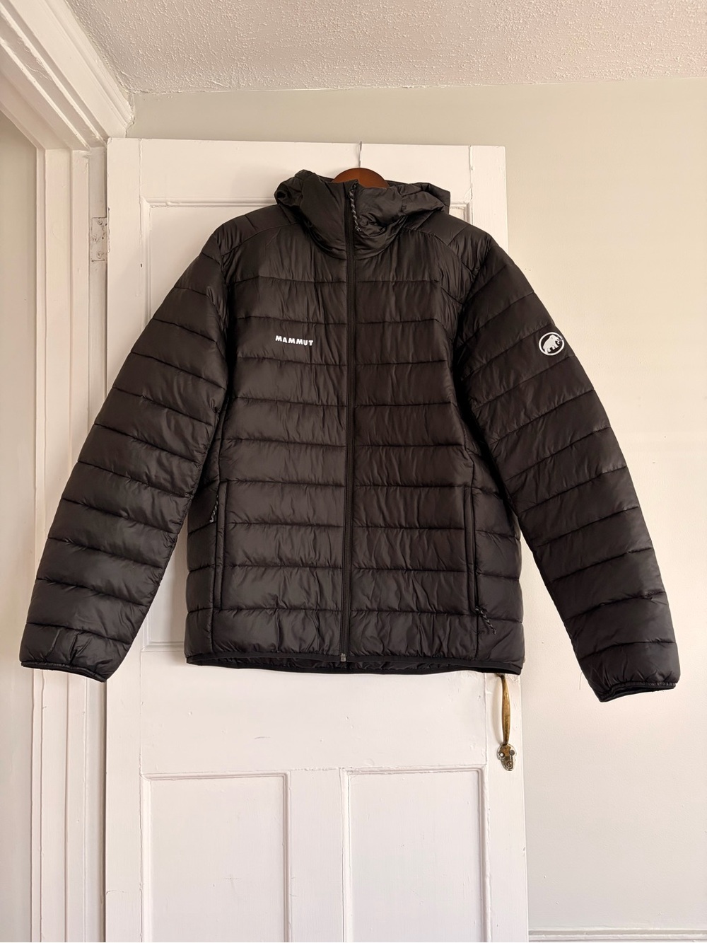 MAMMUT Men's Hooded Puffer Jacket - Black NWOT